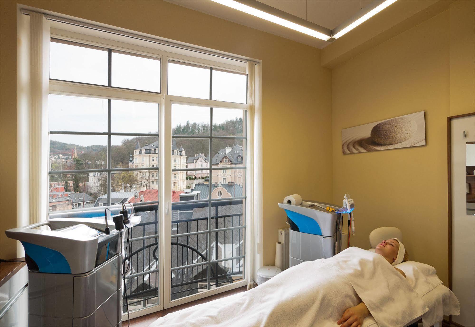 Spa Hotel Cajkovskij Karlovy Vary Dış mekan fotoğraf